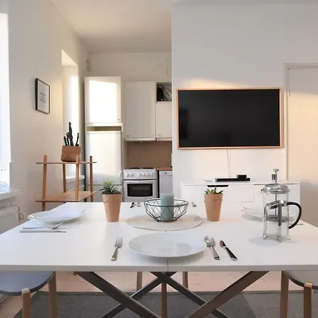 Central Stylish Scandic Self Contained Studio Huoneisto Helsinki