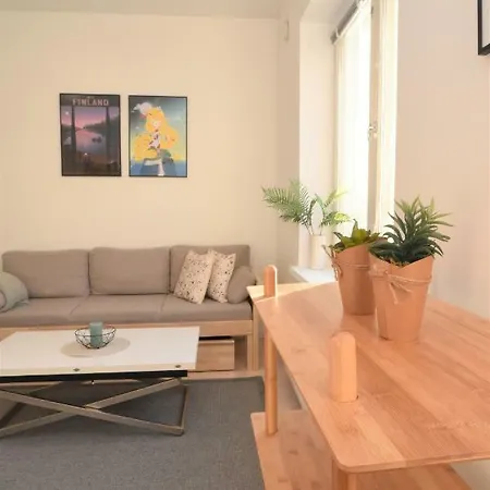 Central Stylish Scandic Self Contained Studio