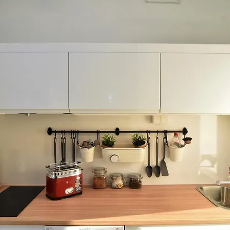 公寓 Central Stylish Scandic Self Contained Studio *
